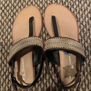 Women’s sandals